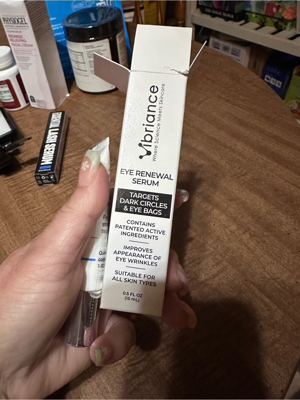Vibriance Eye Renewal Serum - Anti-Aging - Picture 2 of 4